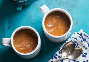 Khi mở một tiệm cà phê, quán cà phê, rất nhiều vấn đề mà chủ tiệm gặp rắc rối trong quá trình quản lý như: Nguyên vật liệu thất thoát, nguyên liệu quá hạn, nhân viên nghỉ việc, các công thức pha chế nhập nhằng,….